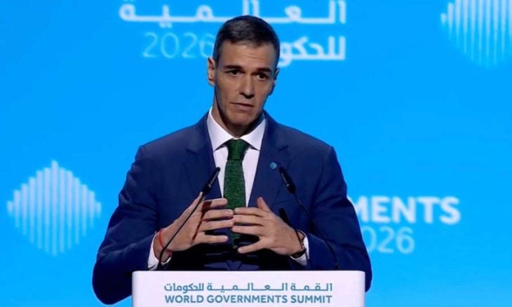 تراشق بين ماسك ورئيس الوزراء الإسباني سانشيز